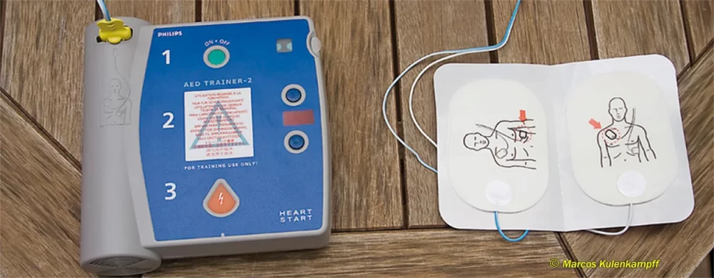 Automatic External Defibrillator (AED)